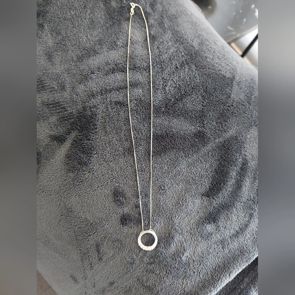 Michael Hill 45cm silver chain and silver with crystals Pendant - Picture 2 of 3